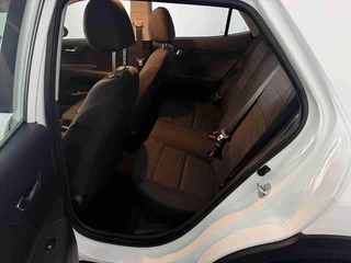 Kia Stonic 1.0 T-GDi MHEV 100pk DCT7 DynamicLine / 17
