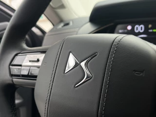 DS DS 3 E-Tense Antoine de saint Exupéry 54 kWh | SOH 98% | Camera rondom | Keyless | €500,- per maand* / 28