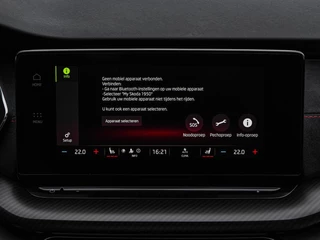 Skoda Octavia Combi 1.4 TSI RS iV PHEV Business 245 PK Panoramadak Matrix LED Camera Sfeerverlichting Stoelverwarming 19" / 29
