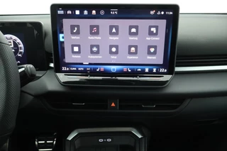 Volkswagen T-Roc 1.5 eTsi 150pk DSG R-Line First Edition Trekhaak Camera Keyless Stoelverwarming Virtual Cockpit Carplay / 13