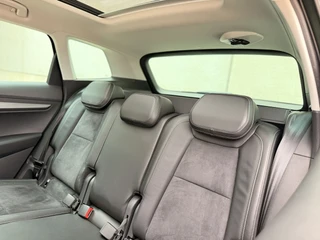 Skoda Karoq 1.5 TSI DSG Pano Camera Canton Leder/alca Trekhaak CarPlay Keyless Sfeer / 13