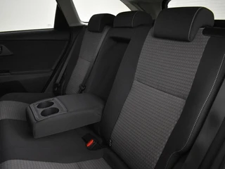 Toyota Auris Touring Sports 1.8 Hybrid Team D / 28