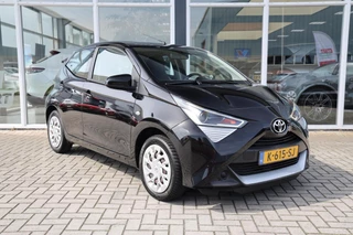 Toyota Aygo 1.0 VVT-i x-play|Camera|Apple carplay/android auto|Airco|Elek. Ramen| / 2
