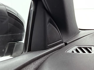 Peugeot 3008 1.2 PureTech GT Line Automaat | Navigatie | Parkeersensoren | Camera | Blind Spot Warning | Apple CarPlay / 18
