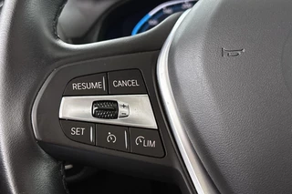 BMW X3 xDrive30e Panoramadak Merino Leder Apple CarPlay Achteruitrijcamera / 33