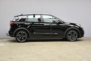 Kia Niro 1.6 GDi Hybrid 141pk DCT6 First Edition Navi | Camera | PDC | Cruise | Trekhaak | LMV / 5