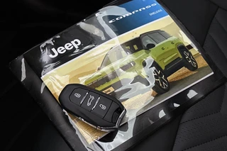 Jeep Compass First Edition 74 kWh  Panoramadak 360 Camera Massage / 31