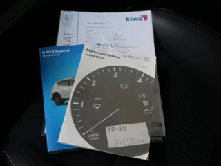 Toyota RAV4 2.5 Hybrid Executive Business / 23
