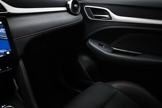 Mg ZS | STOELVERWARMING | DAB | APPLE | 360 CAMERA / 38