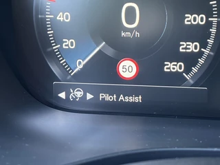 Volvo XC60 2.0 D4 Inscription R-Design Adapt.Cruise Apple Carplay Voll.Onderhouden / 31