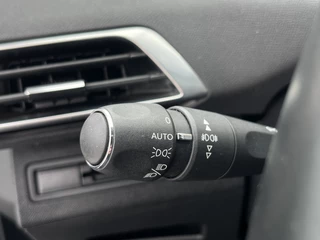 Peugeot 3008 PureTech 130 AGC Première  | Schuifdak | Camera voor + achter | Stoelverwarming | Carplay/Android Auto | / 27