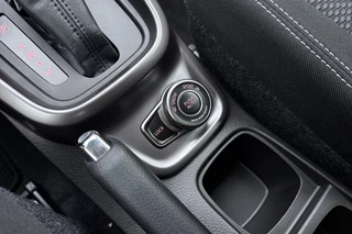 Suzuki Vitara 1.4 Boosterjet Smart Hybrid AllGrip Select 110pk | Automaat | Navigatie | Climate Control | Cruise Control Adaptief | Camera | Stoelverwarming | Lichtmetalen Velgen | Apple Carplay - Android Auto / 32
