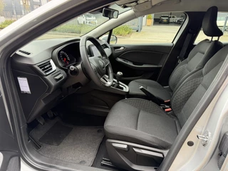 Renault Clio 1.0 TCe / Navigatie / Apple CarPlay - Android / 1e Eigenaar / ALL-Season banden / Cruise Control / PDC met optische w / 9