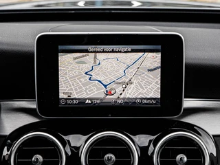 Mercedes-Benz C-klasse Estate 180 Premium | LED | Trekhaak | Camera | Apple CarPlay/Android Auto | Stoelverwarming | Dodehoekdetectie | Dealeronderhouden / 24