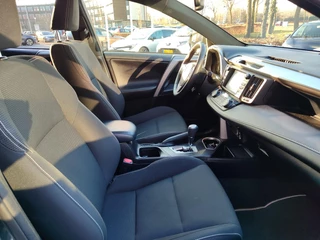 Toyota RAV4 2.5 HYBRID BLACK EDITION / 9