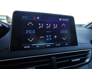 Peugeot 3008 1.2 PureTech Blue Lease Executive | Trekhaak | Navigatie | Climate control | Lichtmetalen velgen | Cruise control | Parkeersensoren achter | Apple carplay/Android auto / 29