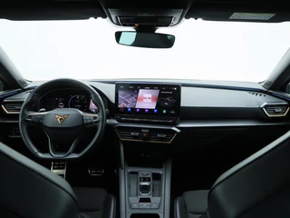 CUPRA Leon Sportstourer 1.4 e-Hybrid Navigatie | LED | 18 inch | Stuurverwarming | / 17
