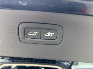 Volvo XC90 2.0 T8 Recharge AWD R-Design / 30