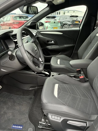 Opel Corsa 1.2 Turbo 145Pk Hybrid Automaat Ultimate | DEMO | Climate control | Navigatie | Camera | Parkpilot | Alcantara | Cruisecontrol | 17" LM-Velgen / 14