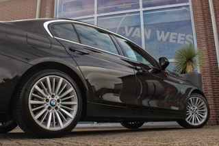 BMW 3-serie 316i Executive | Luxury Line | Sportstuur | Cruise control | Sportstoelen | Stoelverwarming | Climate control | Navigatie | Bluetooth | Regensensor | Lichtpakket | 18 inch | PDC / 43