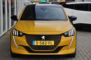 Peugeot e-208 EV GT 350 50 kWh|Pano|Stoelverwarming|Camera|Apple carplay+Android auto|Clima|Cruise / 7