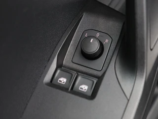 SEAT Ibiza 1.0 EcoTSi Style | Cruise Control | Airco | Parkeersensoren | CarPlay | 15 Inch | 29.984 Km !! / 21