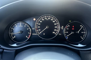 Mazda CX-30 2.0 e-SkyActive G Mild Hybrid Comfort / 18