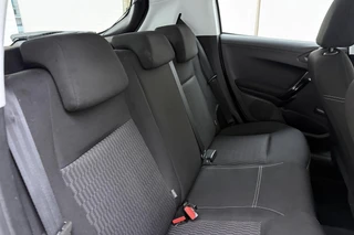 Peugeot 208 1.2 PureTech Active / 11