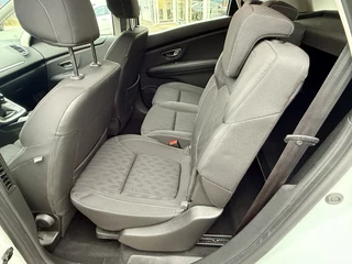 Renault Scénic 1.3 TCe Limited  | Keyless | Navi | Apple / Android | DAB + | PDC v+a | Cruise / 81