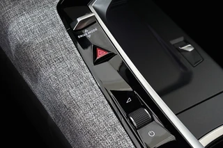 Peugeot e-5008 GT Avantage 73 kWh 7p Leder Stoelventilatie Stoelverwarming 360 Camera Keyless / 46