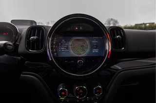 MINI Countryman Mini 1.5 Cooper S E ALL4 Chili  | SOH 99% | Pano | Head-up / 28