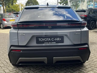 Toyota C-HR+ First Edition 77 kWh STOEL/STUURVERWARMING EL-ACHTERKLEP BLINDSPOT CLIMA APPLE/ANDROID PARK-SENSOR / 24