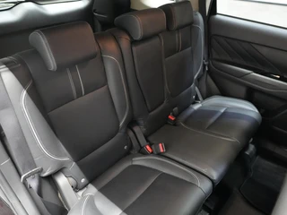 Mitsubishi Outlander 2.0 PHEV Pure / 8