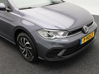Volkswagen Polo 1.0 TSi Life | Airco | Parkeersensoren | Adaptive Cruise | CarPlay | Navigatie | 15 Inch | 91.095 Km !! / 13