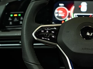 Volkswagen Golf GTE | 245PK | Pano | Matrix-LED / 15
