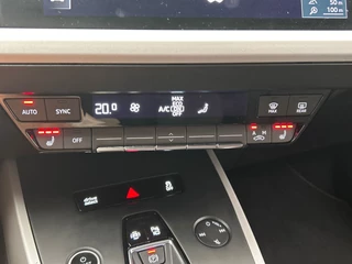 Audi Q4 e-tron 50 quattro Advanced edition 77 kWh | Trekhaak | Head-Up | 93,77 % SOH| Stoelverwarming | Adaptieve Cruise/Control | / 21