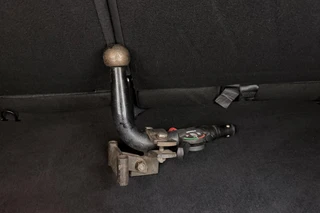Citroen C3 1.2 PureTech Feel Edition Afkomstig van 1e eigenaar! l Climate Control l Cruise Control l Trekhaak l Elektrische ramen voor + spiegels l LED dagrij verlichting l ESP l ABS / 8