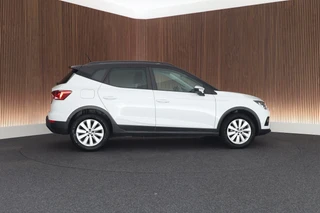 SEAT Arona 1.0 TSI 95pk Style Business Intense Camera Virtual Cockpit ACC Keyless Navigatie Carplay / 10