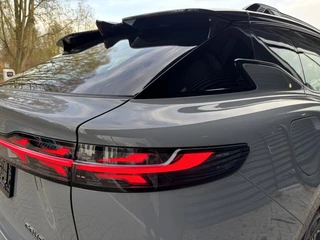 Voyah Courage Business Edition 80 kWh / 7
