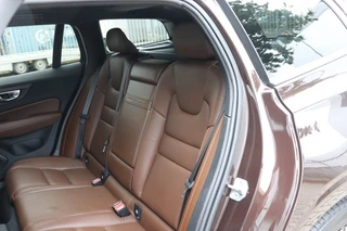 Volvo V60 2.0 T8 Twin Engine AWD Inscription (391PK) ORIG.NL/NW.PR73000/DEALERONDERH. / 32