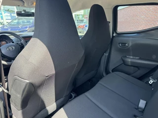 Toyota Aygo FUN 5-DEURS NL-AUTO AIRCO CENTRALE VERGRENDELING / 12