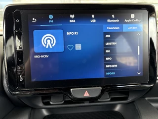 Toyota Yaris 1.5 Hybrid 115 First Edition Adaptive cruise ctrl / 24