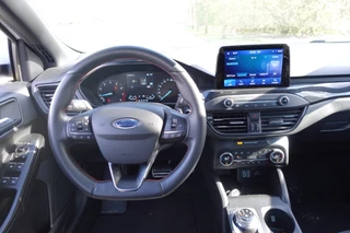 Ford Focus 1.0 EcoBoost ST LINE Titanium X Business  | Panodak | Camera | Winterpakket | ACC | / 21