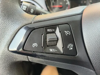 Opel KARL 1.0 ecoFLEX Edition  Rijklaar + 12 maanden Bovag-garantie Henk Jongen Auto's in Helmond,  al 50 jaar service zoals 't hoort! / 12