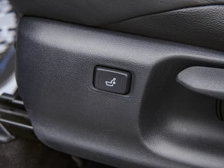 Toyota C-HR 1.8 Hybrid Bi-Tone CAMERA | JBL | STOELVERWARMING / 22