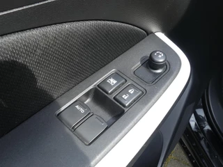 Suzuki Swift 1.2 Select Camera, Navigatie, Airco, Lichtmetalen velgen, Stoelverw. / 11