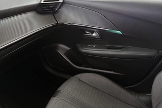Peugeot 208 1.2 PureTech Allure Pack Stoelverwarming Keyless Adaptieve Cruise Control Apple CarPlay / 37