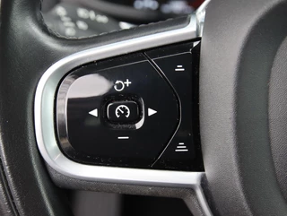 Volvo V60 2.0 T6 Recharge AWD 340PK Inscription | Memory | H&K Audio | Trekhaak / 14