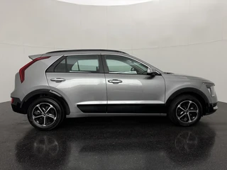 KIA Niro 1.6 GDi Hybrid 141pk DCT6 DynamicLine / 8