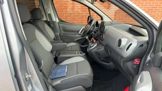 Peugeot Partner Tepee 1.2 PureTech 110PK Allure | Trekhaak | Navigatie | parkeersensoren | Nieuwe Distributieriem | Cruise Control | Climate Control / 17